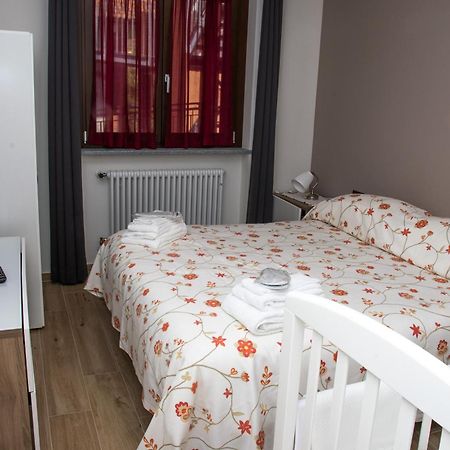 Casa Valentin Lejlighed Monforte D'Alba Eksteriør billede